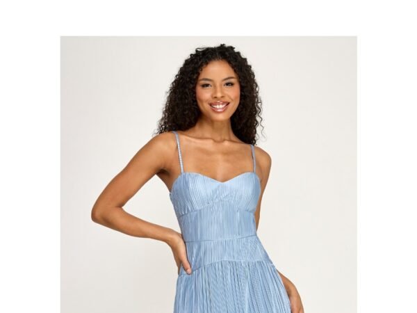 Seni & Cade Juniors' Sweetheart Neck Pleated Dress